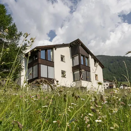 Chesa Prunella Appartement *